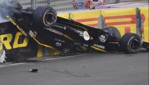 Accident teribil în Formula 1. Monopostul lui Mark Hulkenberg a luat foc, după ce s-a rostogolit în aer