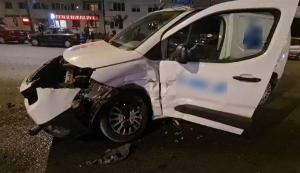 Mașini făcute praf pe străzile din Constanța. Șase oameni au fost răniți, trei dintre ei au ajuns la spital în stare gravă