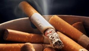 Senatul adoptă legea care interzice total fumatul în spaţiile publice