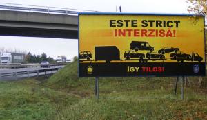 Panou rutier destinat exclusiv şoferilor români, pe autostrăzile din Ungaria