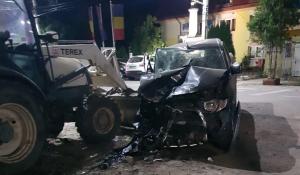 Un mort și 8 răniți, toți în bena unei camionete, la Brăila. Victimele au între 16 și 22 de ani