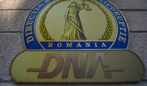 Percheziţii DNA în Bucureşti. Sunt vizate persoane care au obţinut pe nedrept 24 de terenuri din Herăstrău. Prejudiciul depăşeşte 10 milioane €