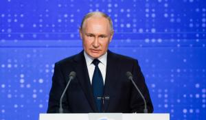 Putin promite, în primul său discurs de campanie, să facă din Rusia o putere suverană: Nu renunţăm în schimbul câtorva cârnaţi