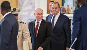 Putin se teme să meargă în Africa de Sud. A anunţat oficial că nu va participa la summitul BRICS. În locul lui merge Lavrov