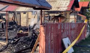 Un bărbat din Gorj a ars de viu în casa cuprinsă de flăcări. Pompierii i-au găsit trupul carbonizat într-una dintre camere