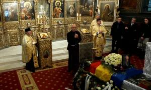 Scandal în biserică la înmormântarea lui Mihai Șora. Fiul filosofului, acuzații grave la adresa mamei vitrege: "Am aflat de moartea tatălui meu cu totul întâmplător"