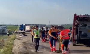 Carnagiu pe un drum din Suceava. Cinci morţi, printre care doi copii, într-un accident înfiorător la Cumpărătura