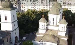 Colţul de Rai din inima Bucureştiului, unde credincioşii ortodocşi vin să ia lumina în Noaptea de Înviere