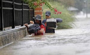 Stare de URGENȚĂ în Louisiana, unde se îndreaptă furtuna tropicală Harvey! IMAGINI incredibile pe străzile din Houston, complet acoperite de ape (FOTO, VIDEO)