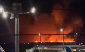 Un avion cu 379 de pasageri s-a ciocnit cu o aeronavă şi a luat foc pe aeroportul din Tokyo. Cinci oameni au murit
