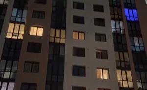 "Nu am avut curajul să văd". Filmul tragediei din Iaşi, unde un copil de 13 ani a căzut în gol de la etajul 9. Fratele l-a găsit zăcând pe asfalt