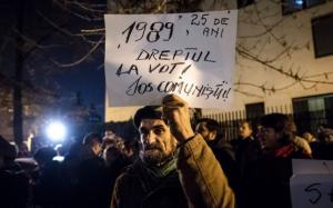Mitinguri de solidaritate cu românii din diaspora! Sute de protestatari din Capitală au plecat spre sediul MAE