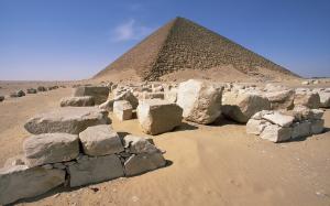 S-a aflat! După mii de ani, cercetătorii au descoperit cum transportau egiptenii blocurile de piatră