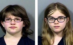 Două fetiţe de 12 ani şi-au înjunghiat prietena de 19 ori