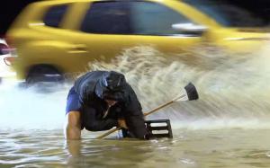 Vremea s-a dezlănţuit în Toscana: 5 morţi în urma inundaţiilor catastrofale. În doar 3 ore au căzut 200 de litri de ploaie pe mp