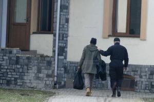 PRIMELE IMAGINI cu cei 60 de imigranţi care au pătruns ILEGAL în România din Serbia