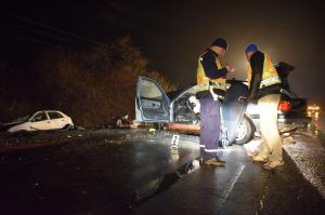 ACCIDENT GROAZNIC în Ungaria! Un român a murit, după ce a intrat cu maşina pe contrasens şi s-a ciocnit frontal cu un alt autoturism. IMAGINI DRAMATICE