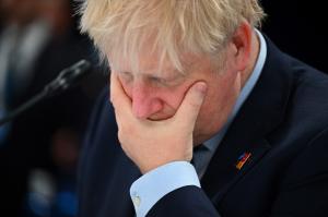 BBC: Boris Johnson va demisiona din funcția de șef al Partidului Conservator și va rămâne premier până la toamnă
