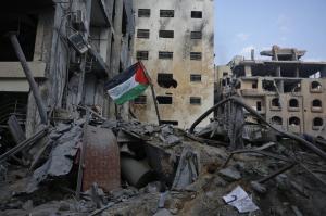 Imagini crunte cu distrugerile din Gaza. Spitalele sunt copleșite, morgile sunt pline. Printre morți se numără 140 de copii și 120 de femei
