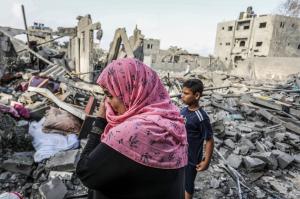 Israelul îşi intensifică atacurile în Fâşia Gaza. Doi lideri Hamas, ucişi în valul de bombardamente de sâmbătă seară