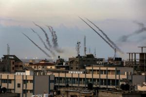 Premierul Israelului, după atacurile cu rachete din Gaza: "Suntem la război"