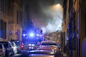O clădire cu patru etaje s-a prăbușit în centrul orașului Marsilia. Salvatorii încearcă să afle câți oameni erau înăuntru