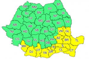 Peste jumătate de țară, inclusiv București, a intrat sub avertizare cod portocaliu de ploi torențiale, grindină și vijelii. Vreme severă până la noapte