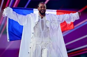 Elveţia a câştigat Eurovision 2024. Nemo a spart trofeul la scurt timp; competiţia nu a fost lipsită de momente tensionate