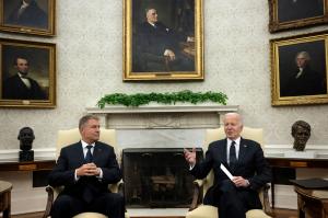 Iohannis, primit de Biden la Casa Albă: "Prioritatea e de a nu permite Rusiei să câştige în Ucraina". Discuţie despre şefia NATO: "Continuăm dialogul"