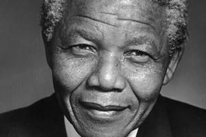 A murit Nelson Mandela