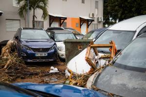 Uraganul Fiona, mai puternic, după ce a devastat insula Puerto Rico şi Republica Dominicană. Patru oameni au murit
