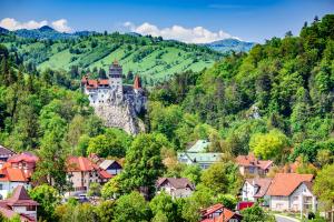 Via Transilvanica, traseul turistic unic în România, a fost deschis. Ce obiective se pot vizita în cele 10 județe