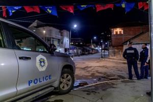 Tensiuni tot mai mari în Kosovo, după atacurile împotriva poliţiei. O grenadă paralizantă, aruncată asupra forţelor de ordine