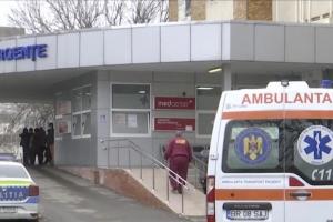 De la mare, la spital: 21 de turişti, între care 6 copii, cazaţi la o vilă din Costineşti au ajuns la spital cu stări de greaţă şi vărsături
