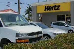 Lovitură pe piața auto din SUA: Hertz renunţă la mașinile electrice și se întoarce la benzină