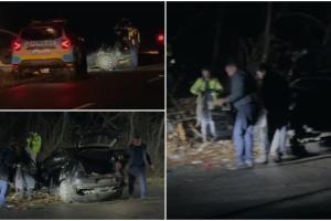 Patru copii au ajuns la spital, după ce o şoferiţă a pierdut controlul volanului. Maşina a derapat şi a intrat într-un copac