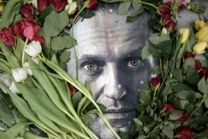 Înmormântat în secret sau îngropat în cimitirul închisorii. "Oferta" primită de mama lui Navalnîi pentru a-i recupera trupul 