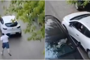Scandal cu săbii într-o parcare din Vâlcea. Un bărbat fugăreşte un şofer, care se refugiază în maşină şi pleacă în trombă