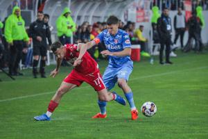 Dinamo - UTA Arad 2-0. "Câinii Roşii" vor juca la baraj pentru menținerea în Liga 1. FCU Craiova şi FC Voluntari, retrogradate