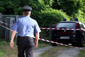 Un român şi-a ucis cu sălbăticie soţia, după care şi-a pus capăt zilelor, în Italia. Bărbatul suferea de o afecţiune psihică şi urma tratament