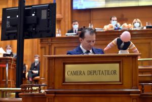 Dezbatere cu scandal în Parlament pe marginea bugetului de stat. Cîțu: Eliberăm bugetul de furtul PSD-ist