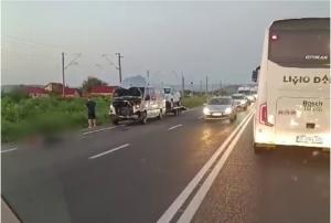 Doi pietoni, spulberaţi de o autoutilitară în timp ce traversau DN 1C, în Cluj. Şoferul, testat pentru consumul de droguri