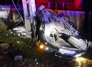Accident la 200 km/h! Doi tineri au murit pe loc după ce au intrat cu BMW-ul într-un stâlp - GALERIE FOTO