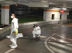 Crimă oribilă în Italia. Un român i-a tăiat gâtul altui român, în parcarea unui supermarket din Roma. Mihai a murit pe loc (Video)