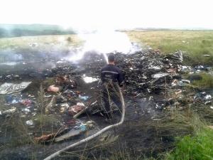 CONVORBIRE TELEFONICĂ. Doi ofiţeri ruşi recunosc atacul asupra aeronavei MH17