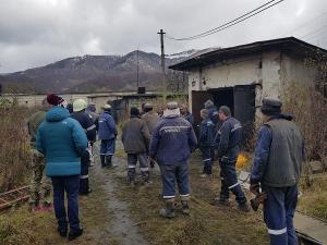 Tragedie la mina Uricani. Minerul mort în explozie avea 43 de ani. Celelalte victime, transportate la Bucureşti. IMAGINI DRAMATICE