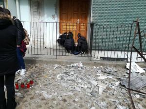 DETALII din ancheta morţii adolescentei care juca BALENA ALBASTRĂ: Ce s-a întâmplat cu cei şapte tineri care erau pe bloc cu ea (FOTO)