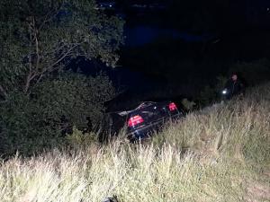Filmul cumplitei tragedii de la Ghioroc. Şoferiţa care a plonjat cu BMW-ul în lac era pasionată de mașini, viteză și drifturi (Video)