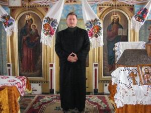Preot din Cluj, găsit mort în parcarea de lângă casă. Gabriel Cosma avea doar 49 de ani