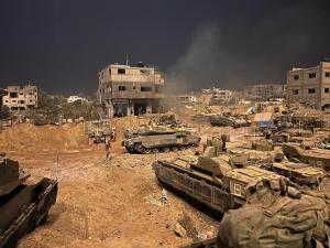 Bilanţ negru pentru Armata Israelului: 15 soldaţi ucişi într-o singură zi. Cum justifică IDF bombardarea celei mai mari tabere de refugiaţi din Gaza